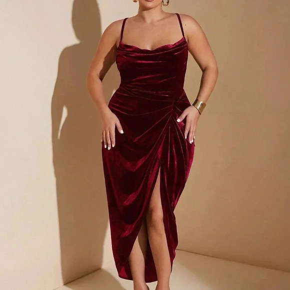Dresses & Skirts - Burgundy Party Women's Plus Size Slit Maxi Velvet Spaghetti Strap Dress